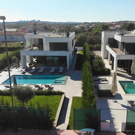 Villa Ula In Pula With Heated Pool And Sauna Экстерьер фото