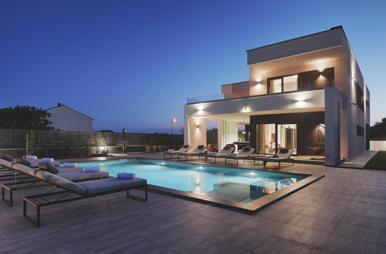 Villa Ula In Pula With Heated Pool And Sauna Экстерьер фото